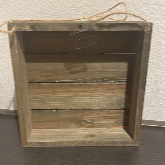 Merry Christmas Wooden Sign - Picture 2 of 3